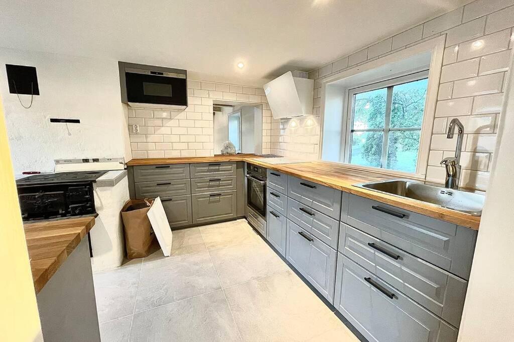 Eget Hus Med Bra Laege Och Toppstandard Linköping Exterior foto